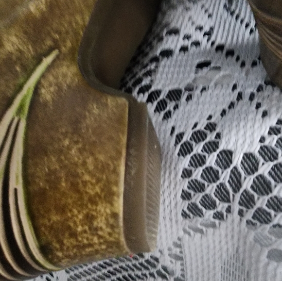 Elite by Corey's owner toe heels size 7 brown and then Muilti colors with brass - Picture 11 of 16